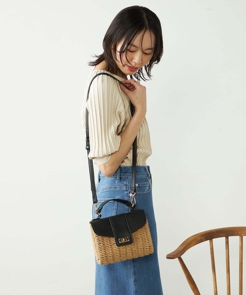 a.v.v（アーヴェヴェ）の「かごフラップハンドバッグ（かごバッグ・レディース・アイボリー/ブラック・38）」の17枚目の写真