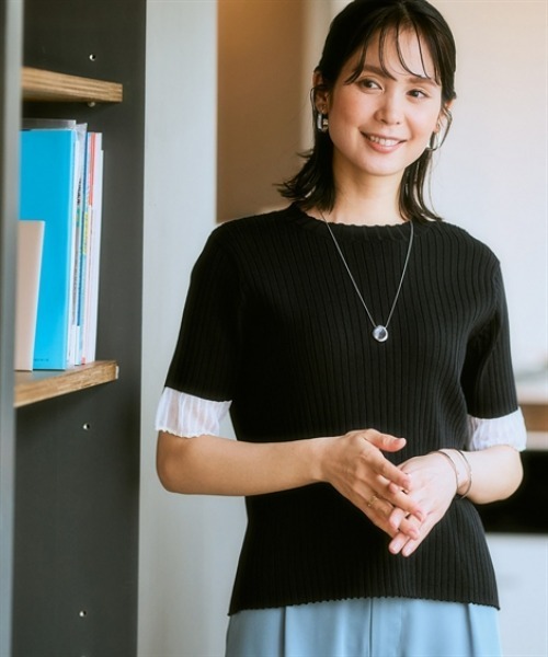 7days Life Styling（セブンデイズライフスタイリング）の「配色袖シアーリブニット（接触冷感・毛玉になりにくい・UVカット）＜大きいサイズ有＞（ニット/セーター・レディース・ブルー/杢グレー/ブラック・S/M/L/LL/3L）」の4枚目の写真