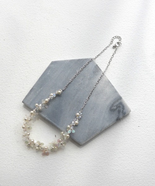 Dorry Doll(ドリードール)の「小花モチーフネックレス(ネックレス・レディース・シルバー/ゴールド・FREE)」の4枚目の写真