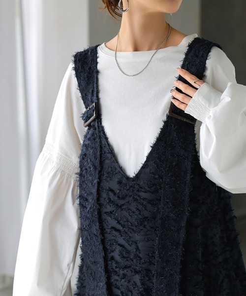 HUG.U(ハグユー)の「フリンジジャンパースカート(ジャンパースカート・レディース・ブラック/アイボリー/ネイビー・FREE)」の13枚目の写真
