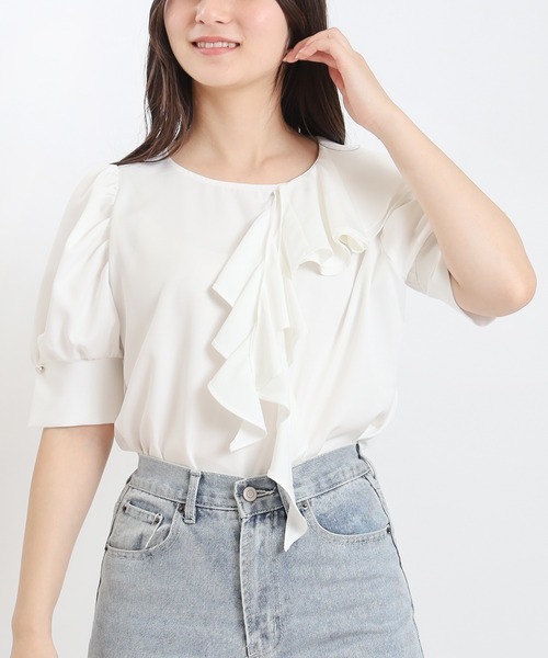 TRUDEA(トルディア)の「とろみアシメラッフルブラウス(シャツ/ブラウス・レディース・ブルーグリーン/ホワイト×ネイビー/ホワイト・MEDIUM)」の12枚目の写真