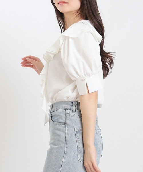 TRUDEA(トルディア)の「とろみアシメラッフルブラウス(シャツ/ブラウス・レディース・ブルーグリーン/ホワイト×ネイビー/ホワイト・MEDIUM)」の13枚目の写真