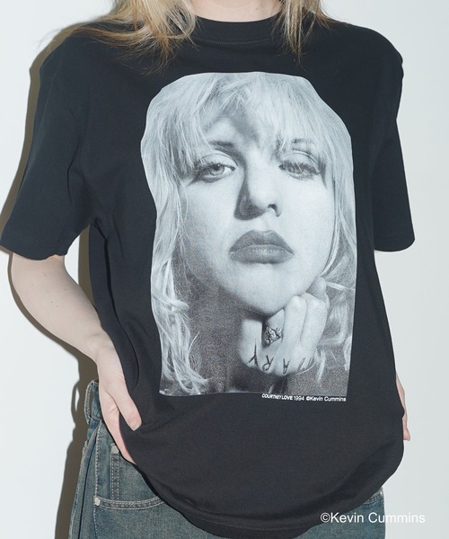 CULTURE SUPPLY(カルチャー サプライ)の「Photo Tee Courtney Love 2(Tシャツ/カットソー・メンズ・ホワイト/ブラック・MEDIUM/LARGE/X-LARGE/SHORT)」の7枚目の写真