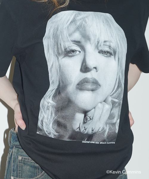 CULTURE SUPPLY(カルチャー サプライ)の「Photo Tee Courtney Love 2(Tシャツ/カットソー・メンズ・ホワイト/ブラック・MEDIUM/LARGE/X-LARGE/SHORT)」の8枚目の写真