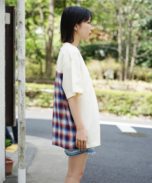 Tシャツ・カットソー PLEASURES TSHIRT (P24E013) セール】PLEASURES / プレジャーズ EVA 1 T-SHIRT（Tシャツ