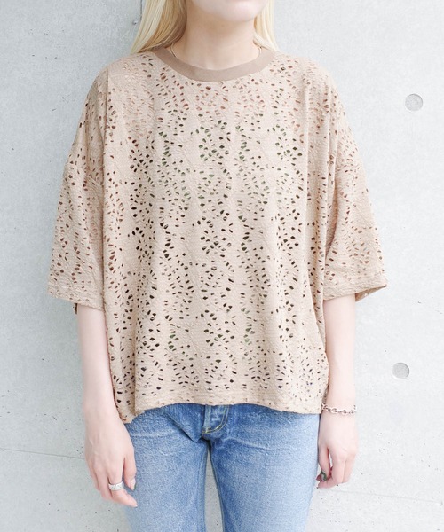 SWITCH BY ARCH(スイッチバイアーチ)の「【ARC】【SWITCH by ARCH】クラッシュ カットワーク デザインTシャツ(Tシャツ/カットソー・レディース・オフホワイト/ブラック/ベージュ・FREE)」の16枚目の写真