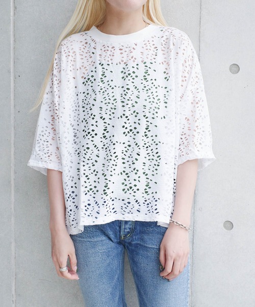 SWITCH BY ARCH(スイッチバイアーチ)の「【ARC】【SWITCH by ARCH】クラッシュ カットワーク デザインTシャツ(Tシャツ/カットソー・レディース・オフホワイト/ブラック/ベージュ・FREE)」の4枚目の写真