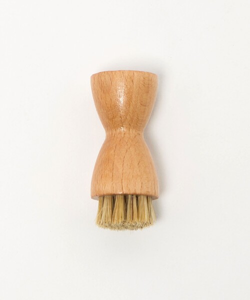UNITED ARROWS(ユナイテッドアローズ)の「<M.MOWBRAY> スクラビングブラシ(シューケア用品・メンズ・ナチュラル・FREE)」の1枚目の写真