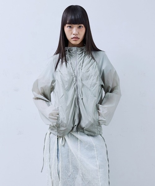 PLACE STUDIO（プレイススタジオ）の「PLACE STUDIO／シャーリング2WAYジャケット（ブルゾン・レディース・グレー/ブラック・FREE）」の3枚目の写真