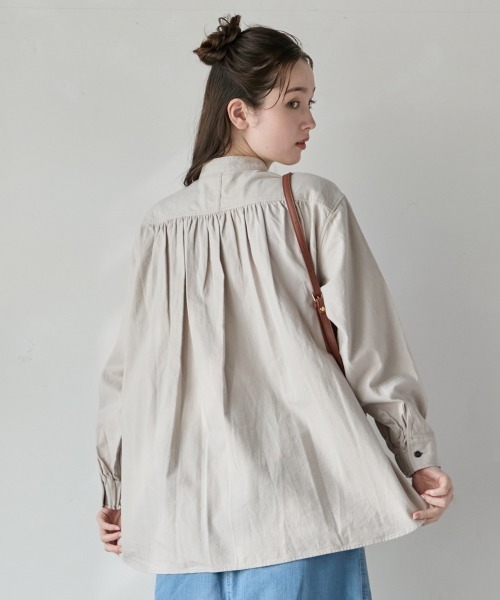 KRIFF MAYER Lady's Collection（クリフメイヤーレディースコレクション）の「【綿100％】ビエラノーカラーシャツ（シャツ/ブラウス・レディース・カラフル/チャコール/モカ/ナチュラル/オリーブ・MEDIUM/LARGE）」の11枚目の写真