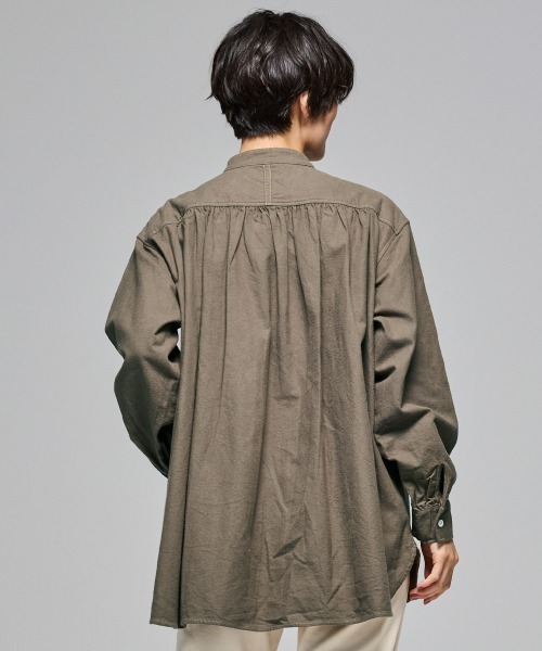 KRIFF MAYER Lady's Collection（クリフメイヤーレディースコレクション）の「【綿100％】ビエラノーカラーシャツ（シャツ/ブラウス・レディース・カラフル/チャコール/モカ/ナチュラル/オリーブ・MEDIUM/LARGE）」の18枚目の写真