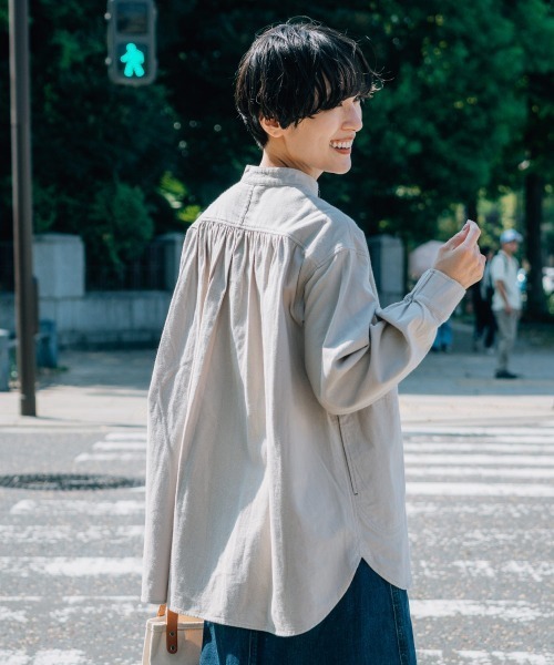 KRIFF MAYER Lady's Collection（クリフメイヤーレディースコレクション）の「【綿100％】ビエラノーカラーシャツ（シャツ/ブラウス・レディース・カラフル/チャコール/モカ/ナチュラル/オリーブ・MEDIUM/LARGE）」の8枚目の写真