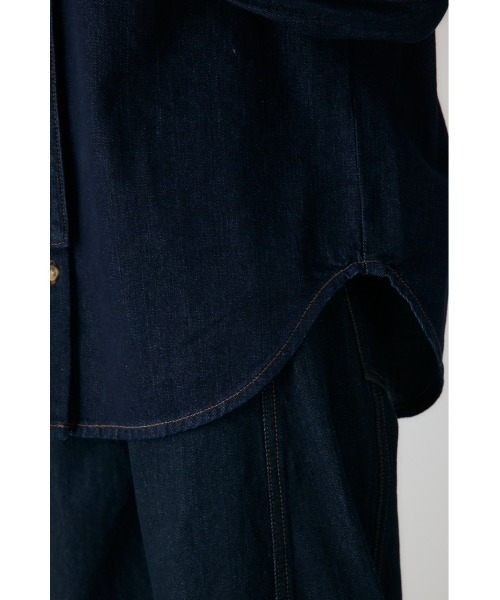 crie conforto（クリーコンフォルト）の「ボウタイデニムシャツ　冬服 / 2WAY / リボン（シャツ/ブラウス・レディース・インディゴブルー/ライトブルー・FREE）」の13枚目の写真