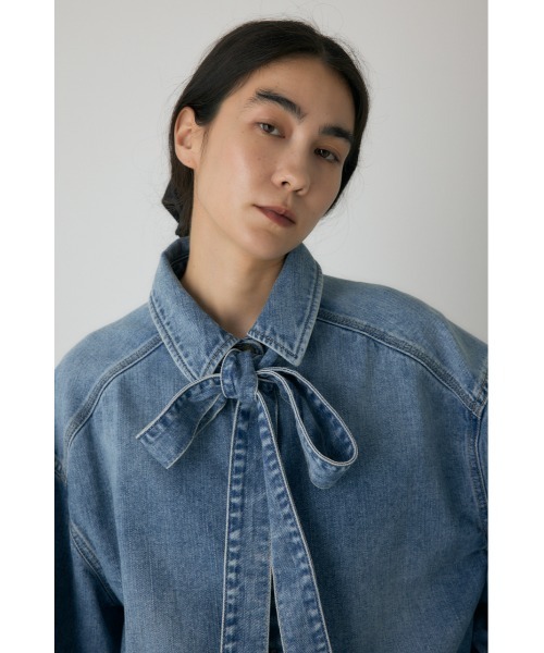 crie conforto（クリーコンフォルト）の「ボウタイデニムシャツ 冬服