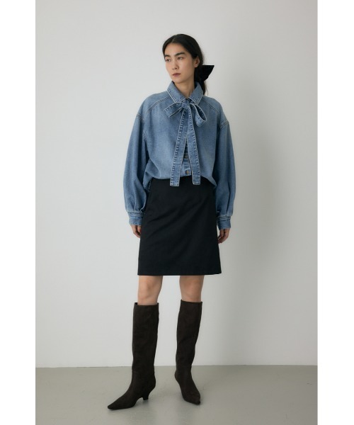 crie conforto（クリーコンフォルト）の「ボウタイデニムシャツ 冬服