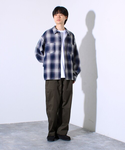 GLOSTER(グロスター)の「【残暑にも快適なさらっとシャツ】ワッフルチェック ロングスリーブシャツ オンブレチェック(シャツ/ブラウス・メンズ・アイボリー/カーキ/ネイビー/ブラック・M/L)」の21枚目の写真