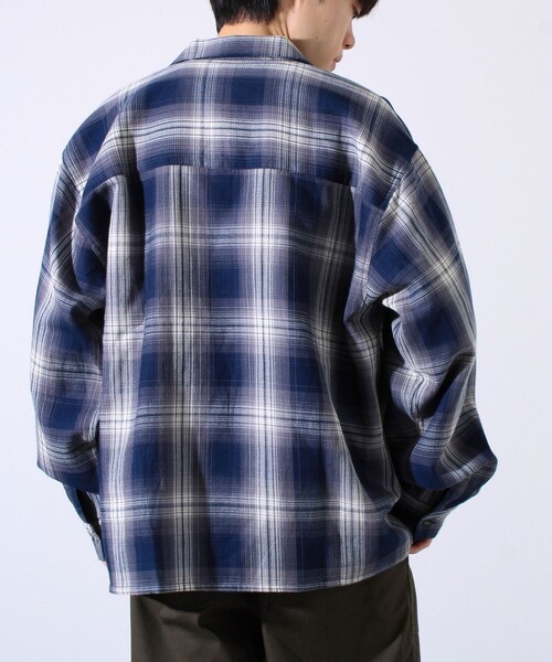 GLOSTER(グロスター)の「【残暑にも快適なさらっとシャツ】ワッフルチェック ロングスリーブシャツ オンブレチェック(シャツ/ブラウス・メンズ・アイボリー/カーキ/ネイビー/ブラック・M/L)」の14枚目の写真