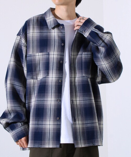 GLOSTER(グロスター)の「【残暑にも快適なさらっとシャツ】ワッフルチェック ロングスリーブシャツ オンブレチェック(シャツ/ブラウス・メンズ・アイボリー/カーキ/ネイビー/ブラック・M/L)」の16枚目の写真