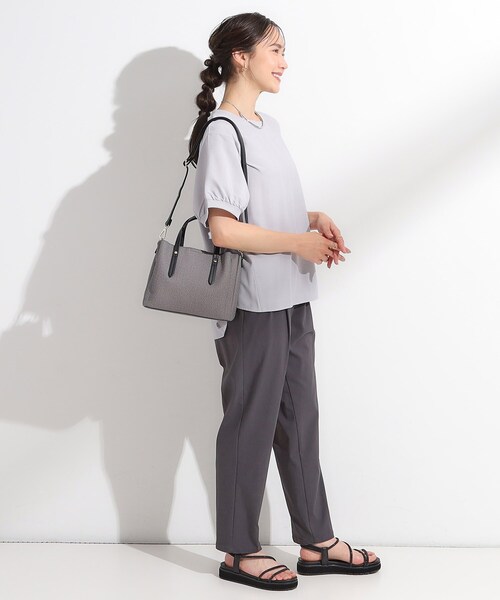 SHOO・LA・RUE(シューラルー)の「【2WAY】キャンバス風合皮トート(トートバッグ・レディース・ベージュ系4/ブラック系4/ブラウン系5・00)」の11枚目の写真