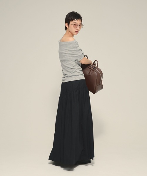 eL(エル)の「【eL】Wrap Off Shoulder Pullover/576988(Tシャツ/カットソー・レディース・グレー/オフホワイト/ブラック・FREE)」の16枚目の写真