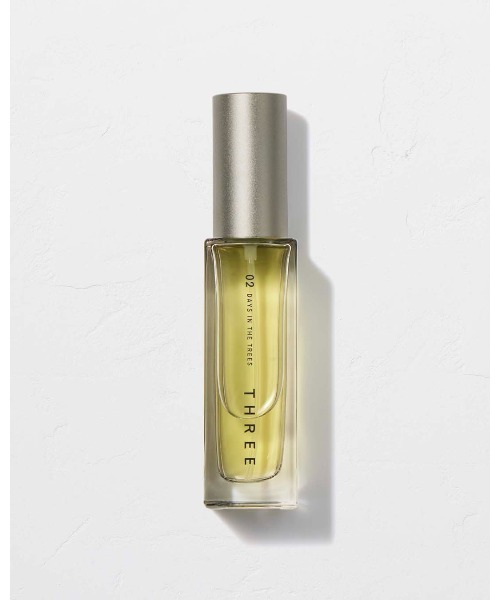 THREE エッセンシャルセンツ R（30mL）02 DAYS IN THE TREES