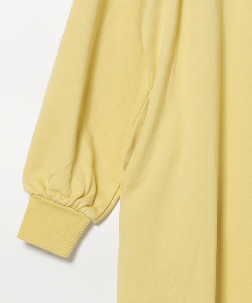 BEAMS HEART（ビームスハート）の「オーバーサイズ スウェットワンピース（ワンピース・レディース・チャコールグレー/イエロー/サックスブルー・FREE）」の14枚目の写真