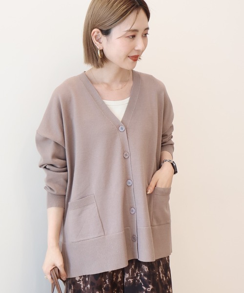 AMERICAN HOLIC(アメリカンホリック)の「バイパチVネックルーズカーディガン(カーディガン/ボレロ・レディース・ピンク/グリーン/ベージュ/ネイビー/杢グレー・M/L)」の15枚目の写真