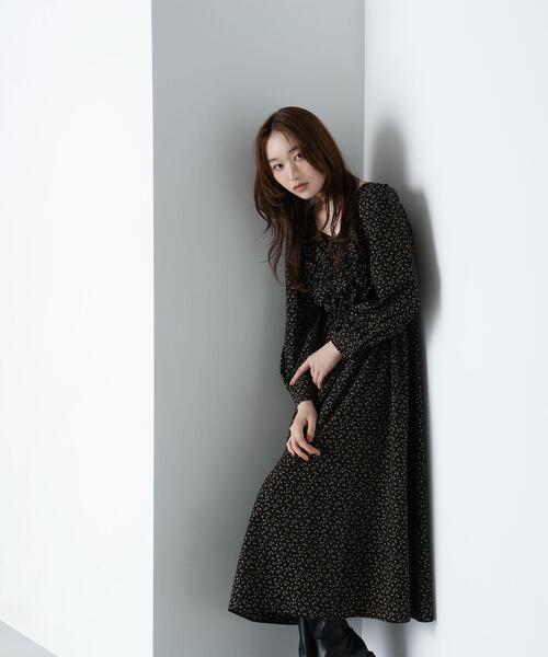 NATURAL BEAUTY BASIC(ナチュラルビューティーベーシック)の「◇ミニフラワーシャーリングワンピース(ワンピース・レディース・ブラック系その他/ブラウン系その他・MEDIUM/P/S)」の8枚目の写真