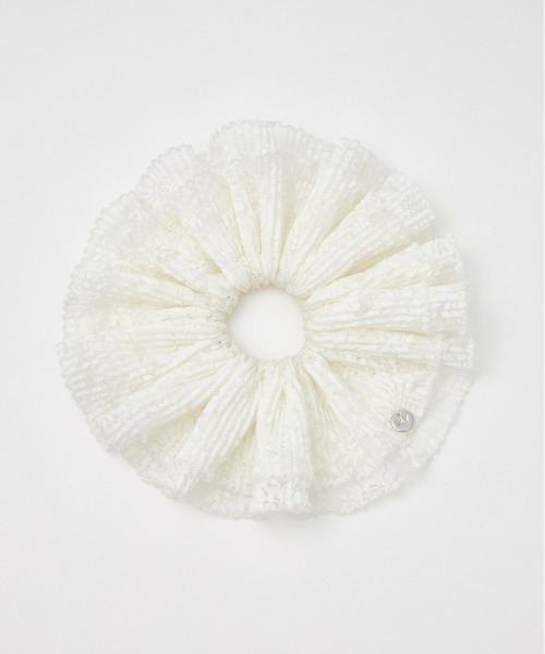SLY（スライ）の「LACY SCRUNCHIE レーシー スクランチ（シュシュ・レディース・アイボリー/ブラック・FREE）」の3枚目の写真