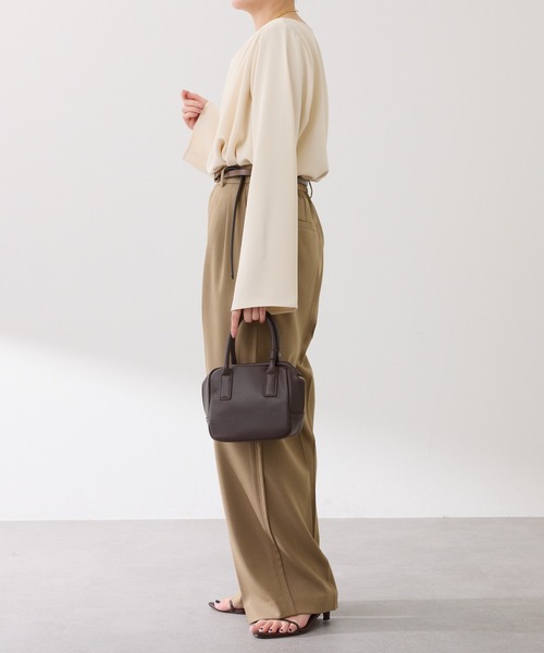 COLLAGE GALLARDAGALANTE（コラージュガリャルダガランテ）の「フロントドレープブラウス（シャツ/ブラウス・レディース・ネイビー/アイボリー・FREE）」の8枚目の写真