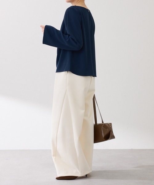 COLLAGE GALLARDAGALANTE（コラージュガリャルダガランテ）の「フロントドレープブラウス（シャツ/ブラウス・レディース・ネイビー/アイボリー・FREE）」の16枚目の写真
