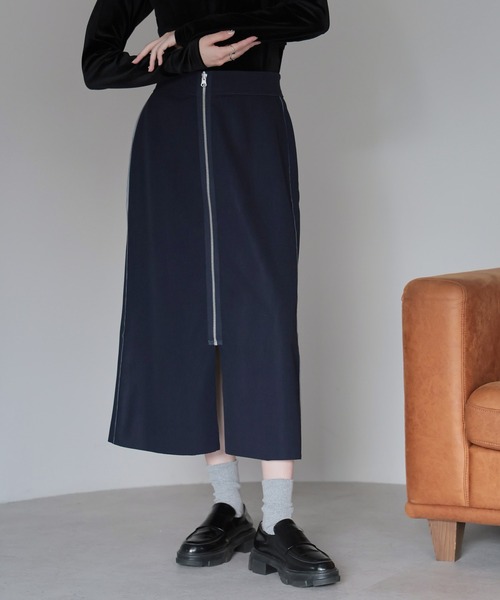 amini（アミニ）の「【2025 AW】リバーシブルジップスカート（スカート