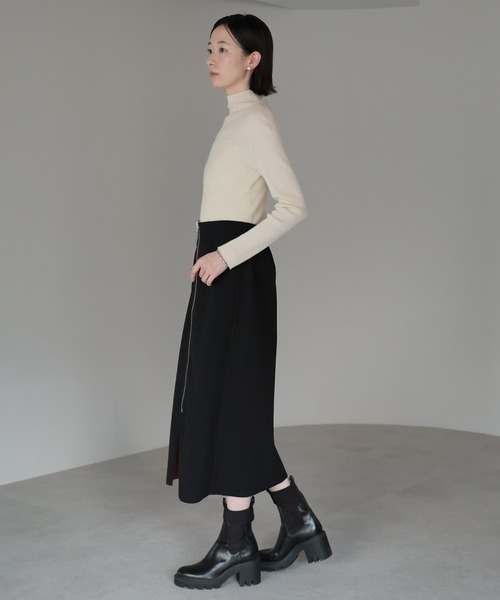 amini（アミニ）の「【2025 AW】リバーシブルジップスカート（スカート