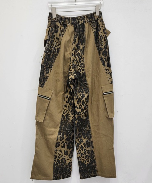 meJane（ミージェーン）の「レオパード柄 ワイドカーゴパンツ（カーゴパンツ・レディース・レオパード・S/M）」の2枚目の写真