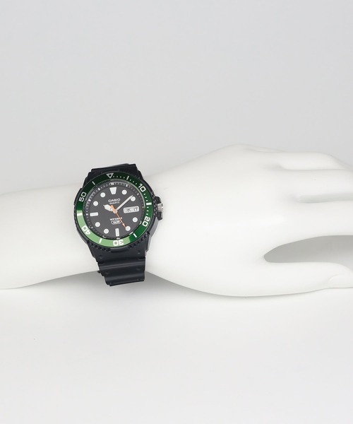 CASIO(カシオ)の「CASIO Collection / MRW-230HJ-1E3JF(アナログ腕時計・メンズ・ブラック×グリーン・FREE)」の2枚目の写真