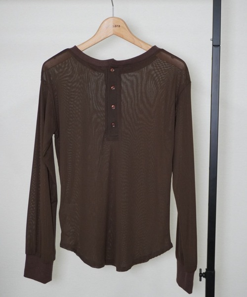 gossara(ゴサラ)の「【シンプル派におすすめ】前後2WAYヘンリーロンT(Tシャツ/カットソー・レディース・チャコール/ブラウン/オフホワイト/ブラック・FREE)」の21枚目の写真