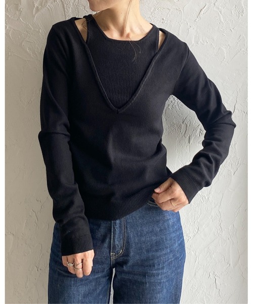 She's Closet(シーズクローゼット)の「タンクトップレイヤード風深Vネック長袖ニットトップス(ニット/セーター・レディース・ブラウン/チャコールグレー/アイボリー/ブラック・FREE)」の14枚目の写真