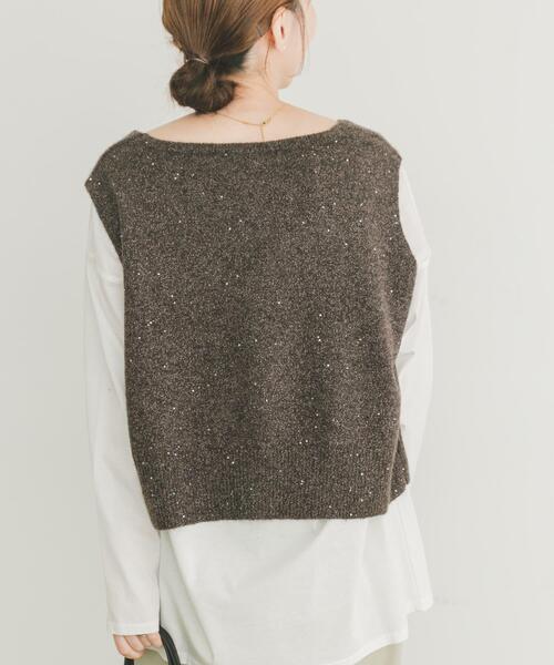ITEMS URBANRESEARCH（アイテムズ アーバンリサーチ）の「スパンコールVネックニットベスト（ニット/セーター・レディース・ブラック/ブラウン/ホワイト・FREE）」の20枚目の写真
