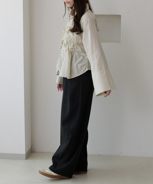 apres jour clair(アプレジュールクレア)の「【apres jour clair】シャーリングデザインシャツ(シャツ/ブラウス・レディース・アイボリー/ブラウン系その他/ベージュ・X-LARGE/フリー)」の20枚目の写真