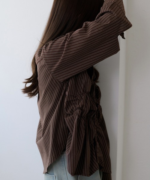 apres jour clair(アプレジュールクレア)の「【apres jour clair】シャーリングデザインシャツ(シャツ/ブラウス・レディース・アイボリー/ブラウン系その他/ベージュ・X-LARGE/フリー)」の16枚目の写真