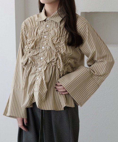 apres jour clair(アプレジュールクレア)の「【apres jour clair】シャーリングデザインシャツ(シャツ/ブラウス・レディース・アイボリー/ブラウン系その他/ベージュ・X-LARGE/フリー)」の9枚目の写真