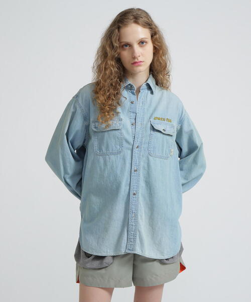 AVIREX(アヴィレックス)の「《取扱店限定アイテム》EMB DENIM SHIRT "HAYDEN VALLEY(シャツ/ブラウス・レディース・その他6/その他35・F)」の3枚目の写真