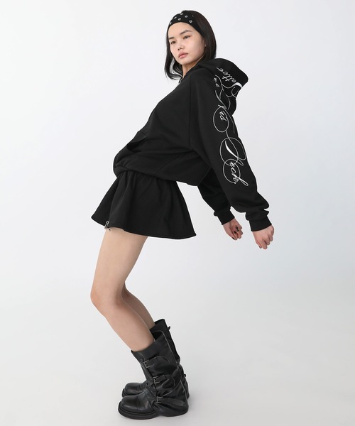 Heart Tattoo(ハートタトゥー)の「arm embroidery sweat hoodie / アーム刺繍スウェットフーディー(パーカー・レディース・グレー/ブラック・FREE)」の14枚目の写真