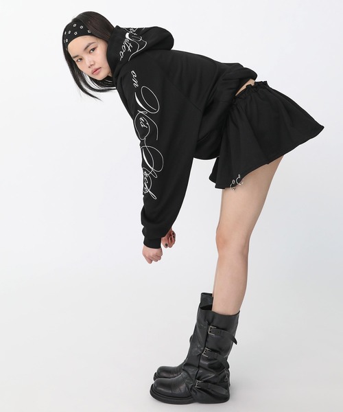 Heart Tattoo(ハートタトゥー)の「arm embroidery sweat hoodie / アーム刺繍スウェットフーディー(パーカー・レディース・グレー/ブラック・FREE)」の15枚目の写真