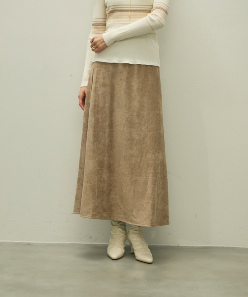 Lutim by u(ルチバイユー)の「Eco suede easy skirt / エコスエードイージースカート(スカート・レディース・ベージュ/ブラック・FREE)」の21枚目の写真