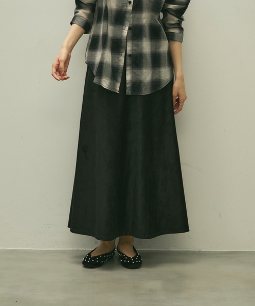 Lutim by u(ルチバイユー)の「Eco suede easy skirt / エコスエードイージースカート(スカート・レディース・ベージュ/ブラック・FREE)」の16枚目の写真