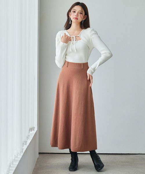 SAISON DE PAPILLON(セゾンドパピヨン)の「ベーシックレーヨン混ニットフレアスカート(スカート・レディース・ブラック/ブラウン・S/L/M)」の3枚目の写真