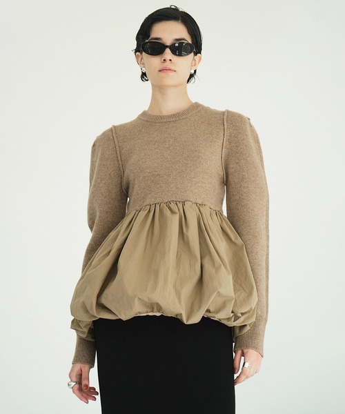 CLANE(クラネ)の「DOCKING POWERSHOULDER KNIT TOPS(ニット/セーター・レディース・ブラック/アイボリー/ベージュ・2/1)」の3枚目の写真