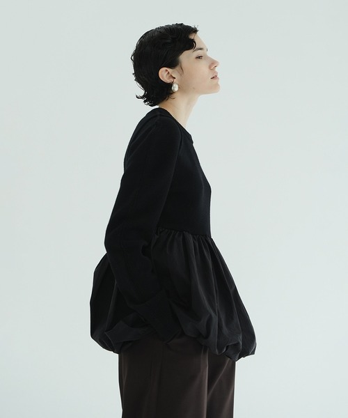 CLANE(クラネ)の「DOCKING POWERSHOULDER KNIT TOPS(ニット/セーター・レディース・ブラック/アイボリー/ベージュ・2/1)」の8枚目の写真