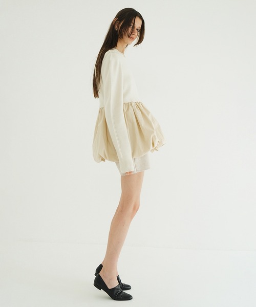 CLANE(クラネ)の「DOCKING POWERSHOULDER KNIT TOPS(ニット/セーター・レディース・ブラック/アイボリー/ベージュ・2/1)」の9枚目の写真